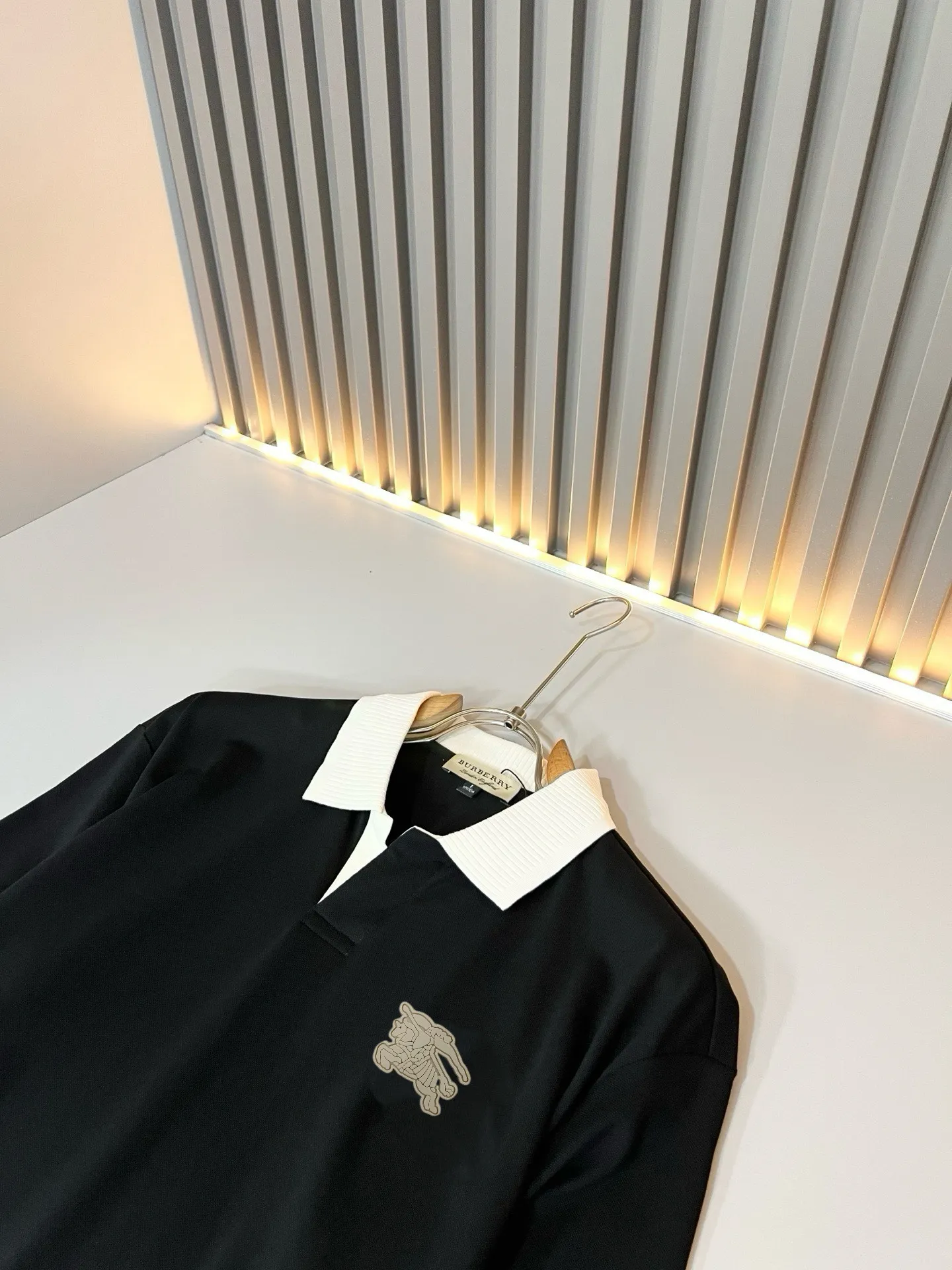 P125， Bur*erry * 2026 New Arrival Polo ， ！ , ！ ！ Breathable , ！ logo ！ ! ！ Premium .Size:M-3XL